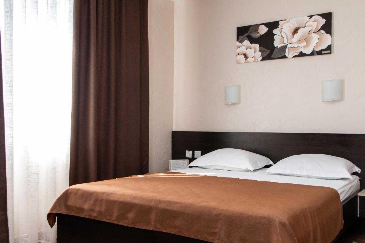 Гостинний Двір "Марія" Hotel Kropyvnytskyi Ngoại thất bức ảnh