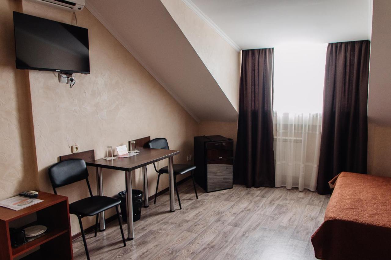 Гостинний Двір "Марія" Hotel Kropyvnytskyi Ngoại thất bức ảnh