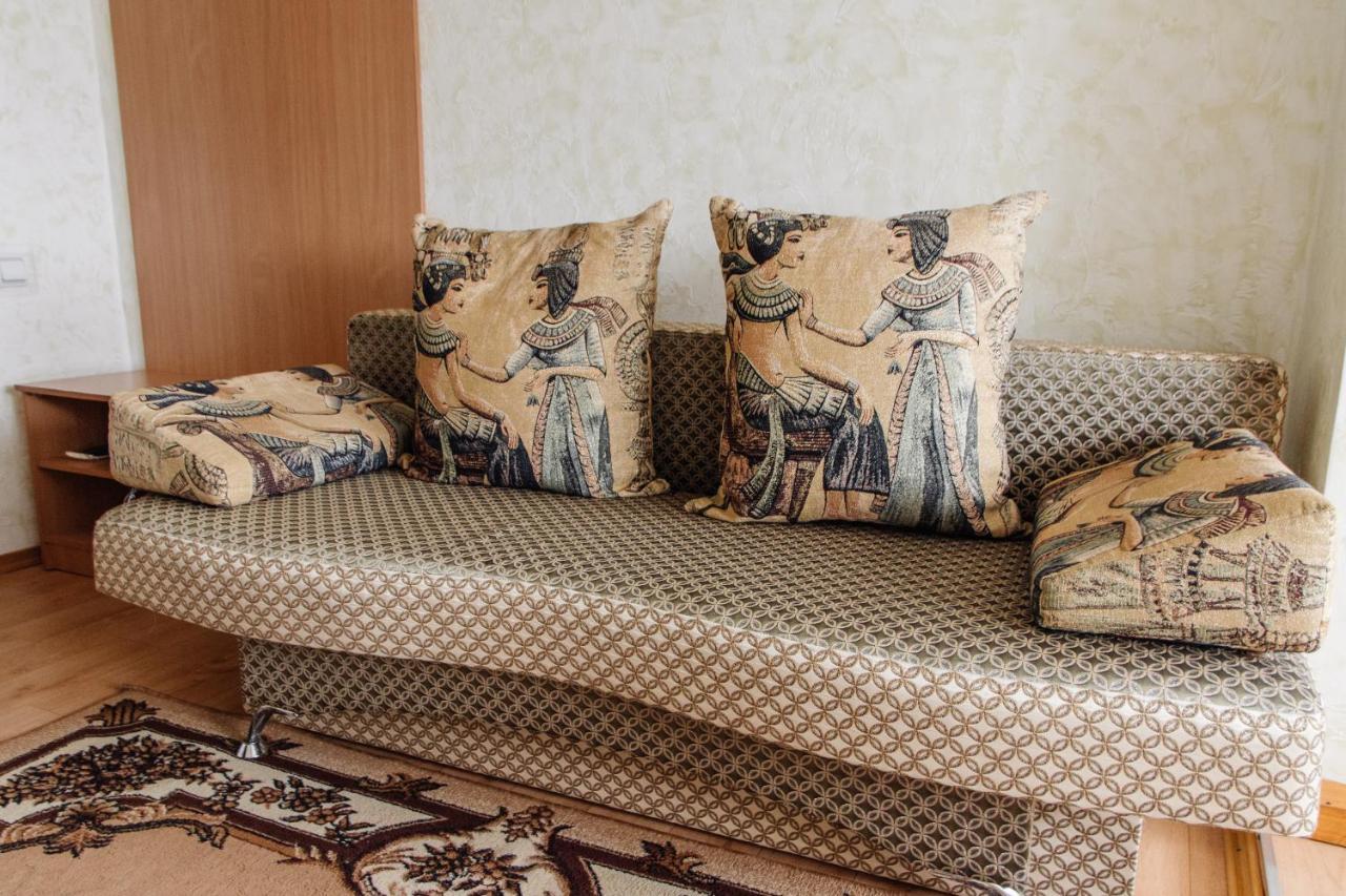 Гостинний Двір "Марія" Hotel Kropyvnytskyi Ngoại thất bức ảnh