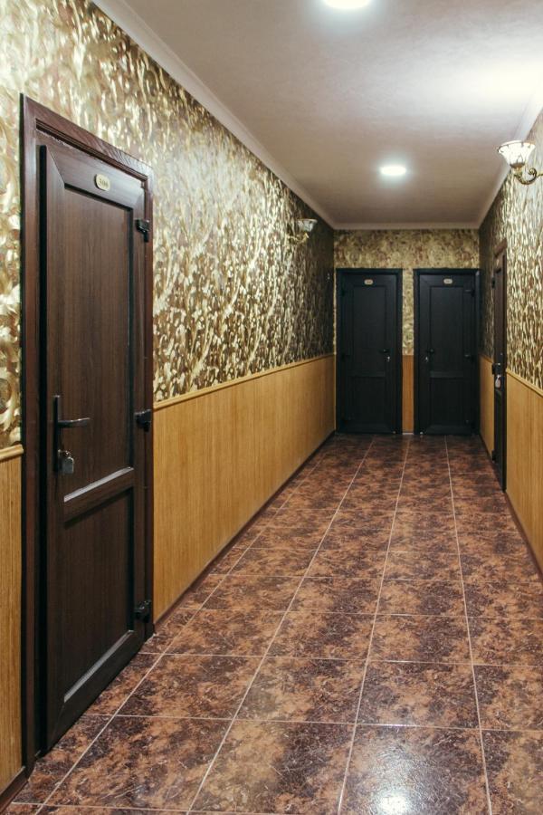 Гостинний Двір "Марія" Hotel Kropyvnytskyi Ngoại thất bức ảnh