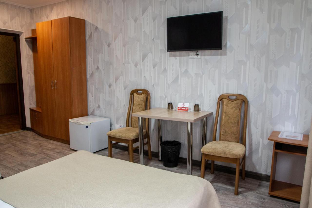 Гостинний Двір "Марія" Hotel Kropyvnytskyi Ngoại thất bức ảnh