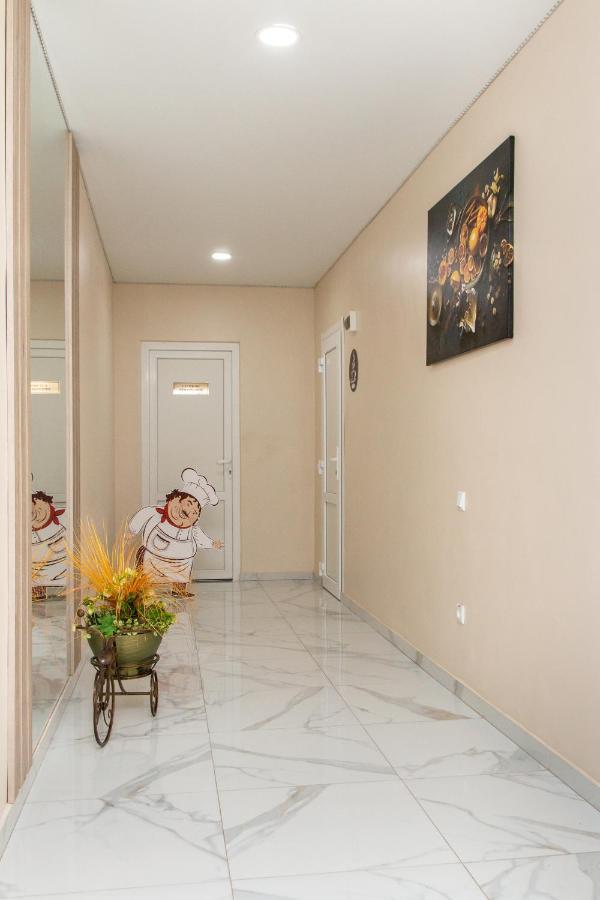 Гостинний Двір "Марія" Hotel Kropyvnytskyi Ngoại thất bức ảnh