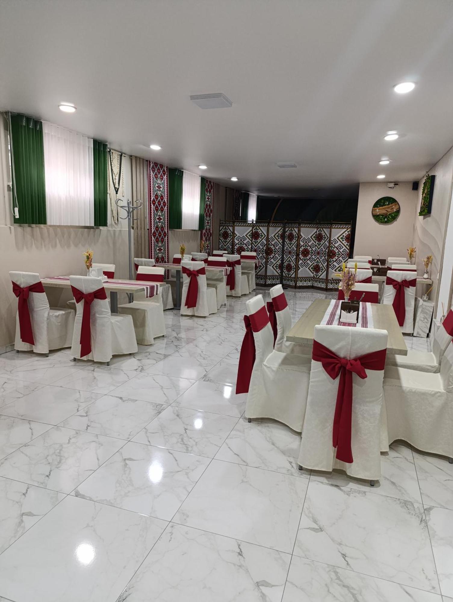 Гостинний Двір "Марія" Hotel Kropyvnytskyi Ngoại thất bức ảnh