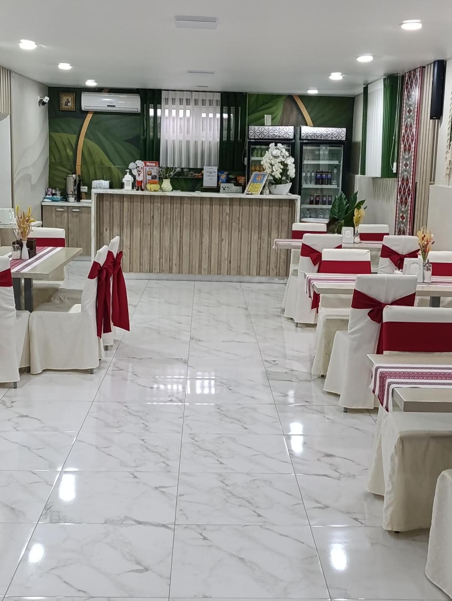 Гостинний Двір "Марія" Hotel Kropyvnytskyi Ngoại thất bức ảnh